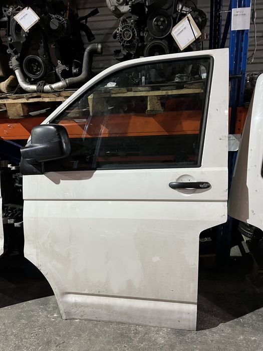 Двері передні праві ліві вольваген т5, vw t5