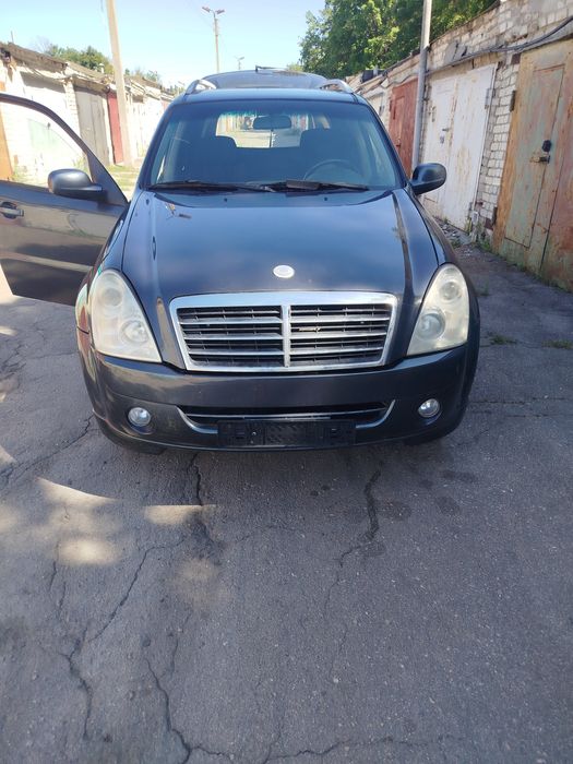 Для Зсу повний привід Rexton