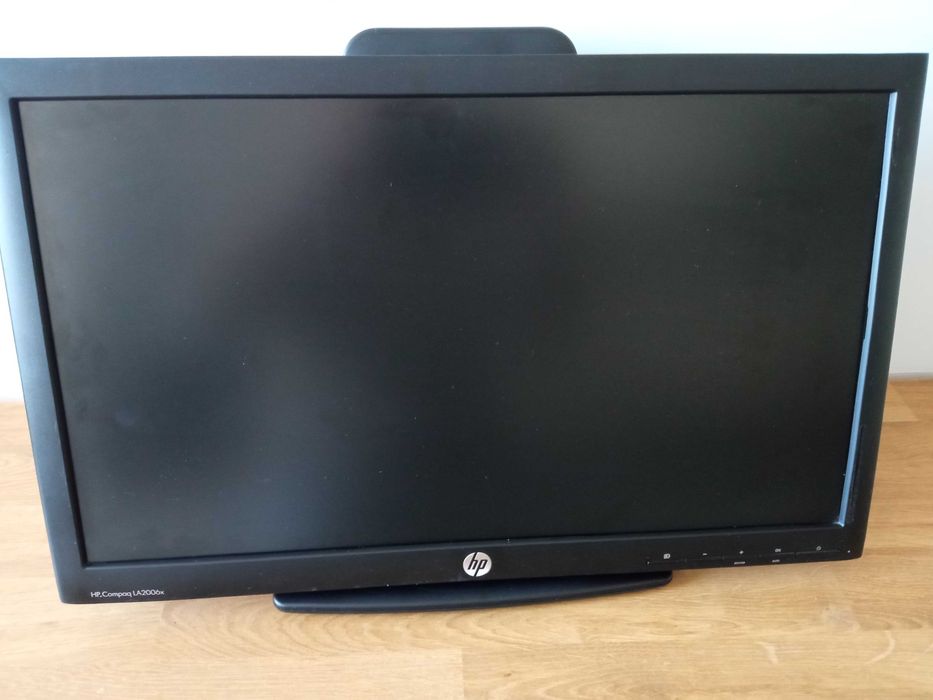 Monitory do komputera.