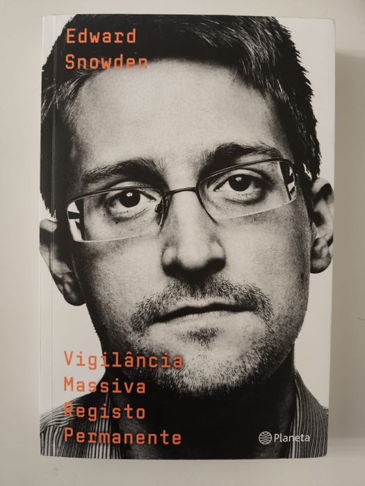 Livro de Edward Snowden - Vigilância Massiva Registo Permanente