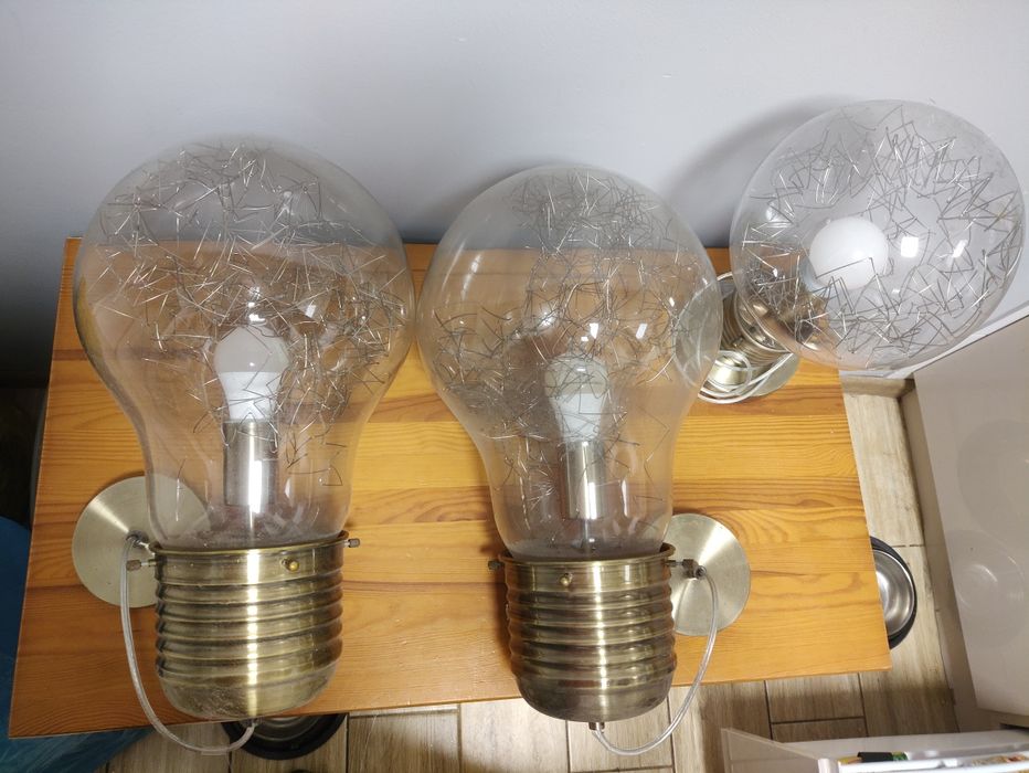 Lampy bombilla ze zlotą oprawą