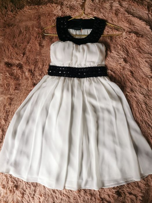 Випускне плаття (в молочному кольорі)