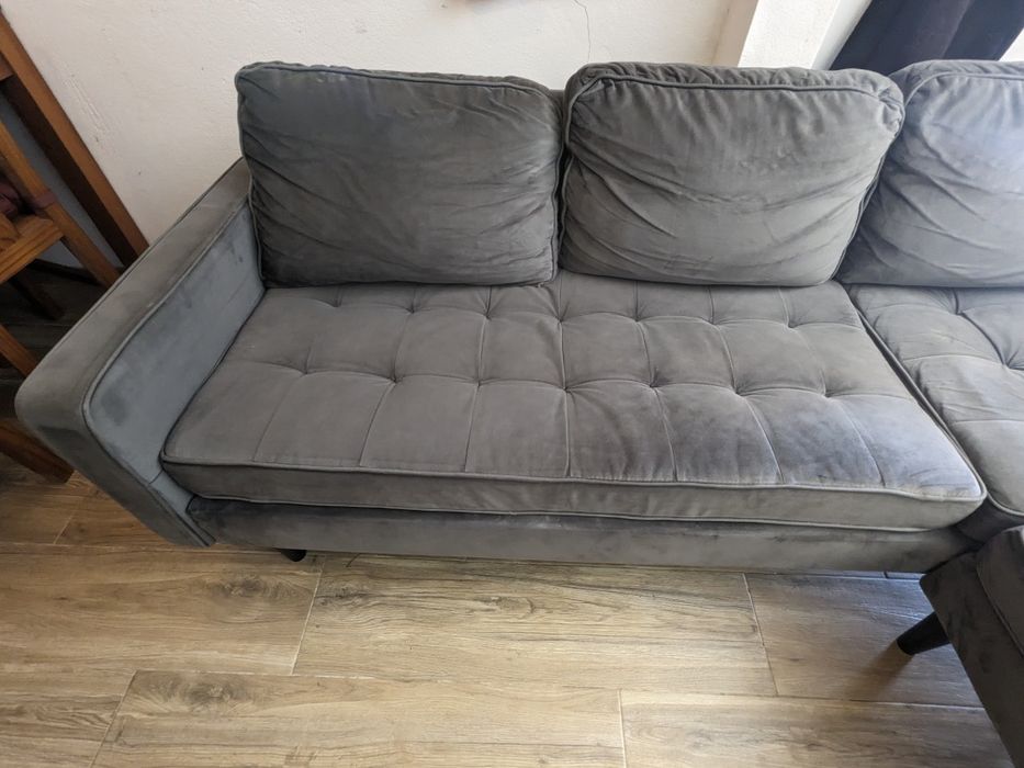 Beautiful Grey Velvet Sofa with Detachable Chaise – Perfect Condition