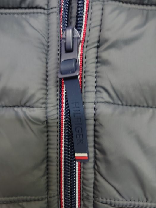 Куртка T. Hilfiger оригінальна, демісезон.