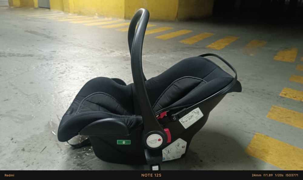 Cadeirinha Bebé "Ovo" Grupo 0+ (0-13kg) - excelente