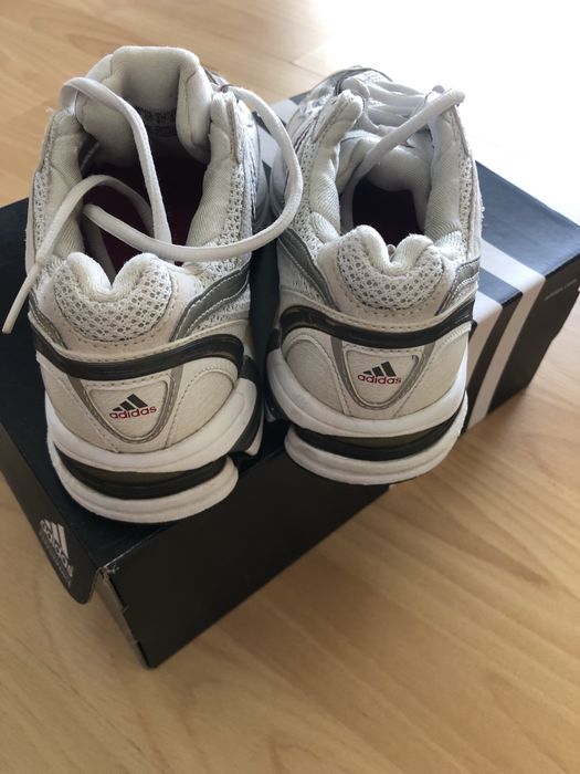 Tenis Adidas n°39 1/3
