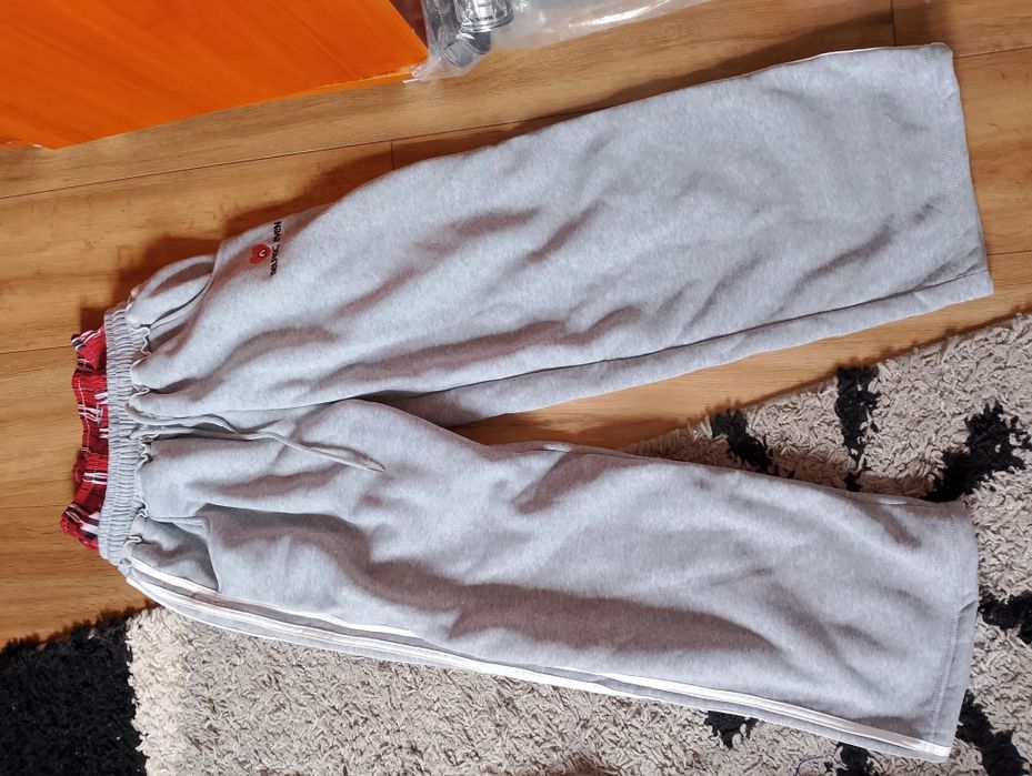 Fajne spodnie dresowe