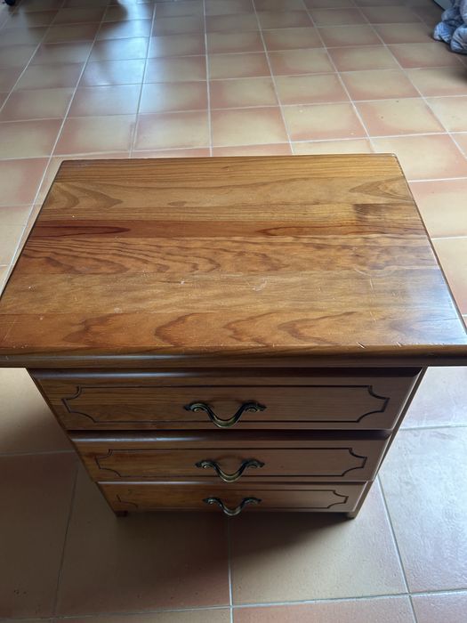 Mesa de cabeceira