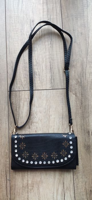 Portfel z cyrkoniami i odpinanym paskiem