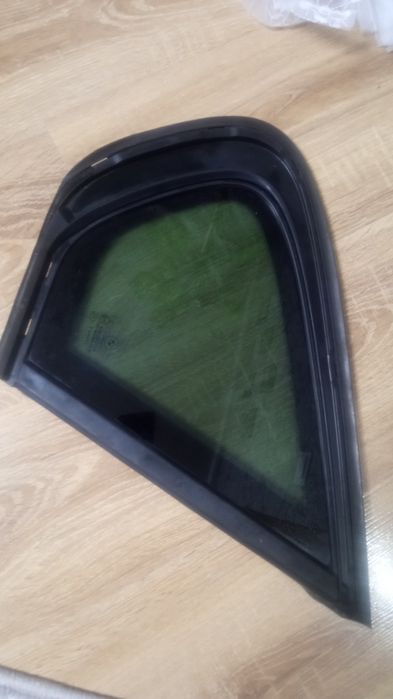 Скло БМВ Х6 оригінал 08-13