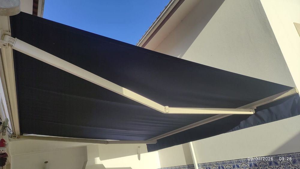 Toldo retrátril automático + estrutura Somfy