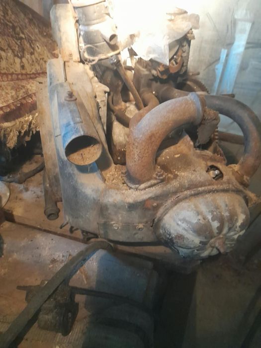 Vende - se motor