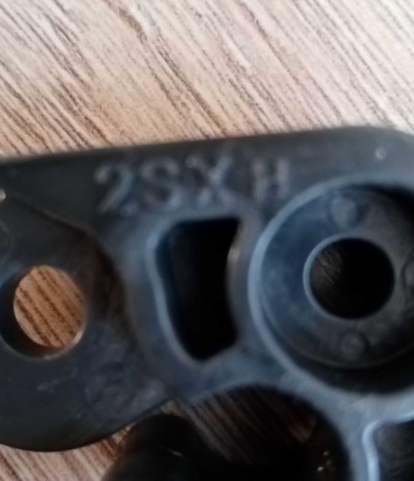 ogranicznik otwarcia drzwi lodówki Hotpoint Ariston 2SXH