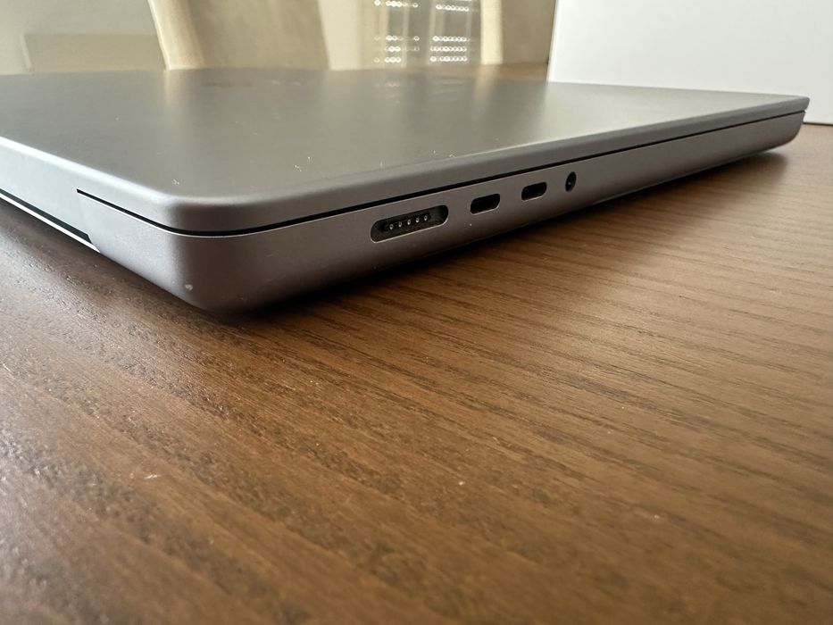 Apple MacBook Pro M2 Pro 16 polegadas