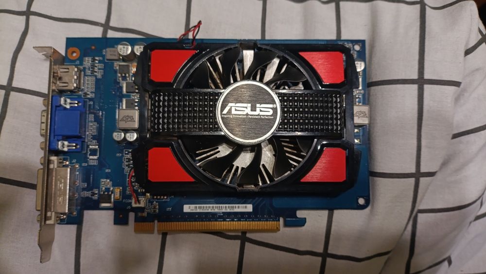 Відеокарта GeForce gt440