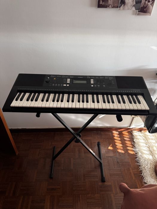 Teclado piano Yamaha PSR E343