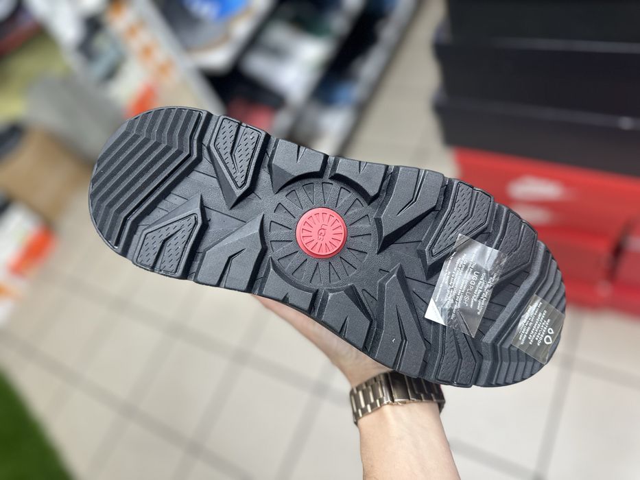 Черевики UGG Burleigh ( РОЗМІР 43 )