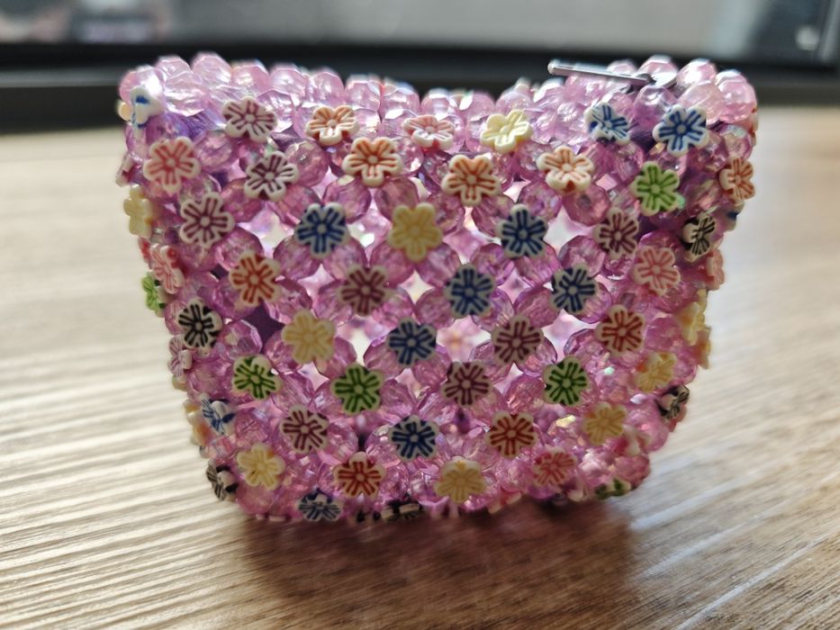 Carteira de Missangas Artesanal com Flores Y2K - Feita à Mão (Nova)