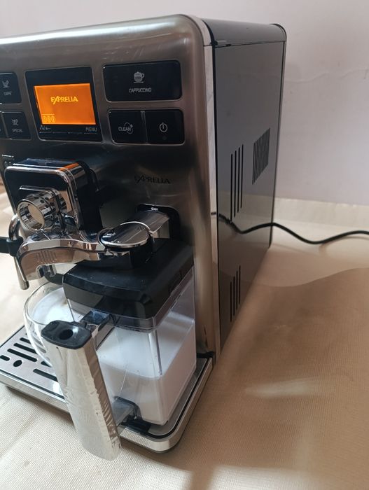 Кавомашина Saeco Exprelia