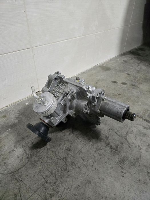 Роздатка (роздавальна коробка МКПП )Mazda CX7 2007-2013 2.2