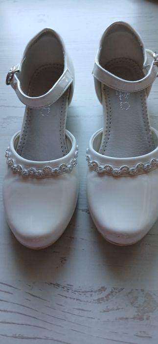 Buty komunijne roz.38
