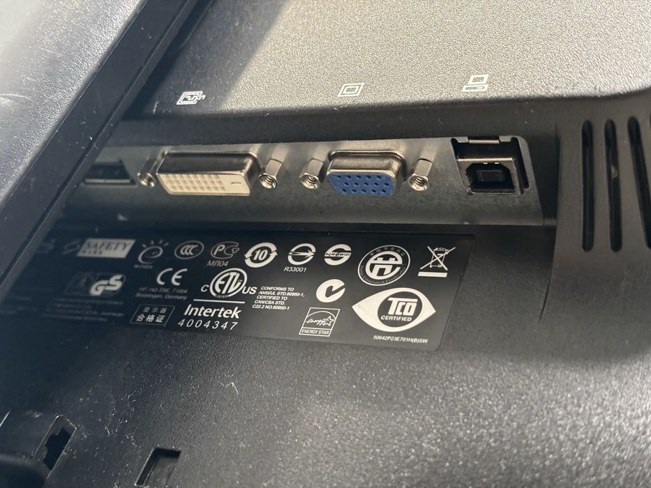 Продам монітор HP ZR2330w