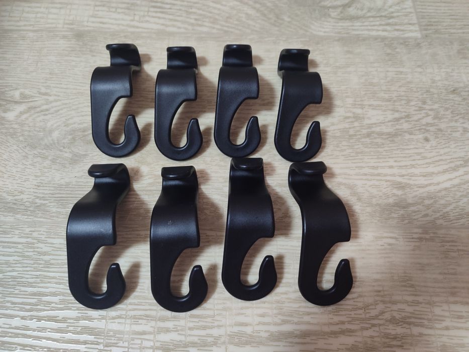 Продам крючки на сидіння авто.