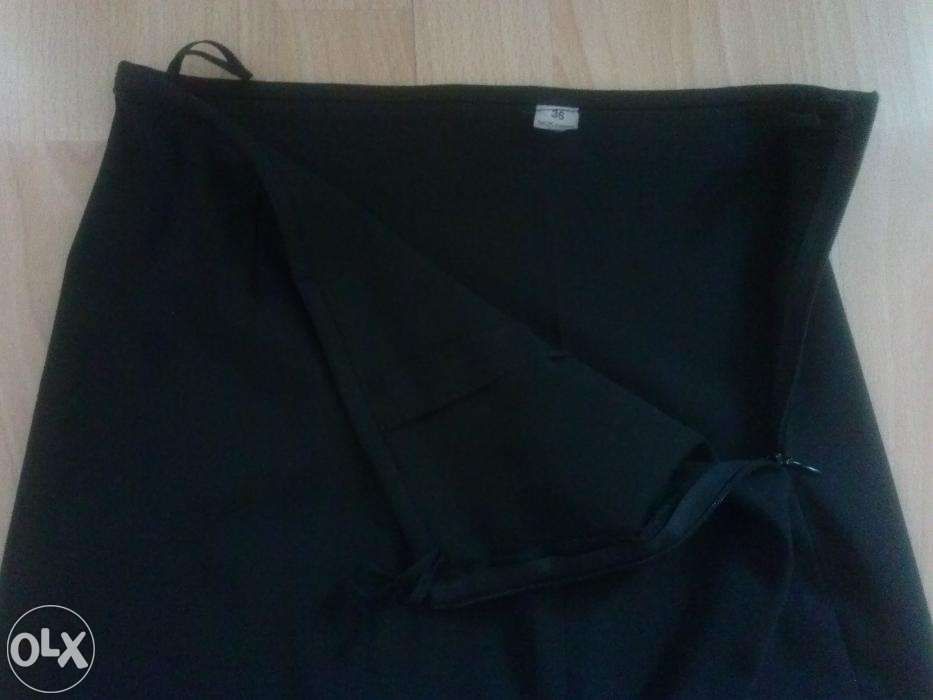 Czarna spódniczka ołówkowa w rozm. 36