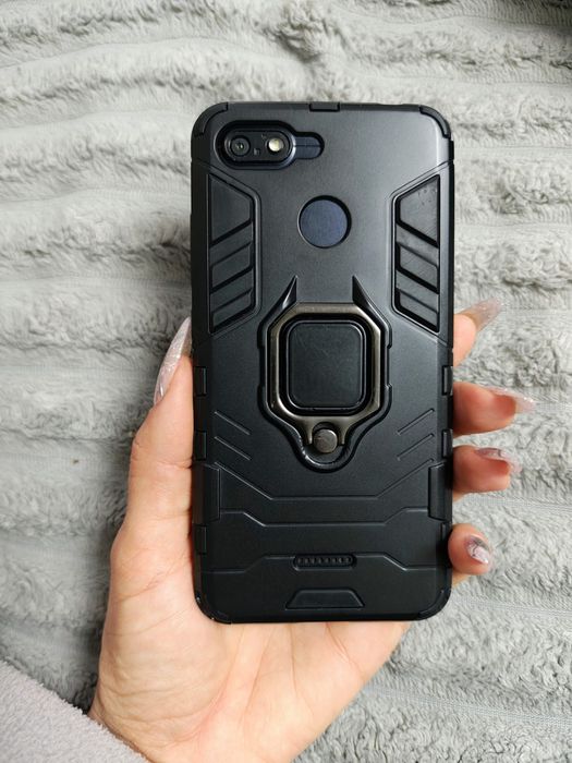 Телефон вживаний