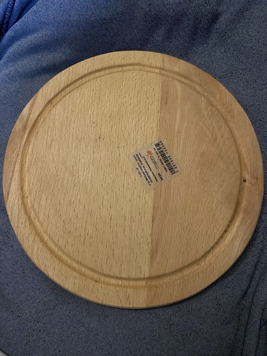 Деревянная новая разделочная доска подставка под горячее пиццу итд