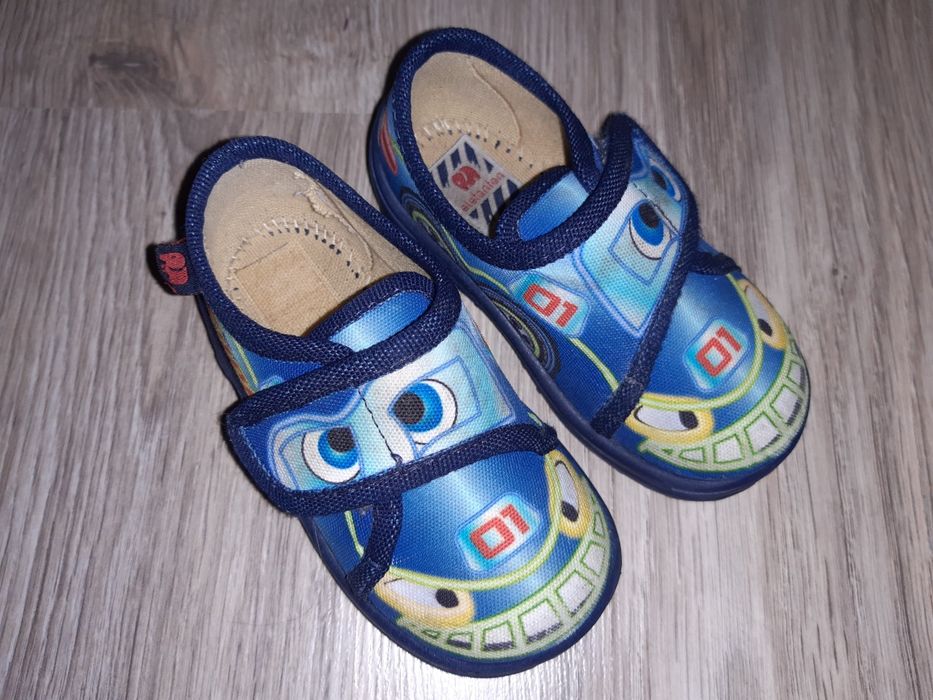 Kapcie dla chlopca rozm. 20
