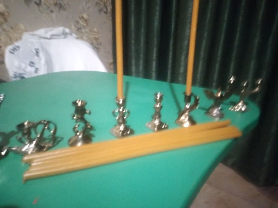Подсвечник под церковную свечу  продам.