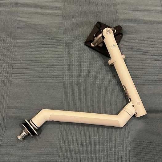 (mesa + braço articulado) |