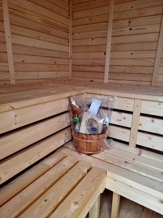 Sauna ogrodowa fińska piec elektryczny Harvia oświetlenie LED