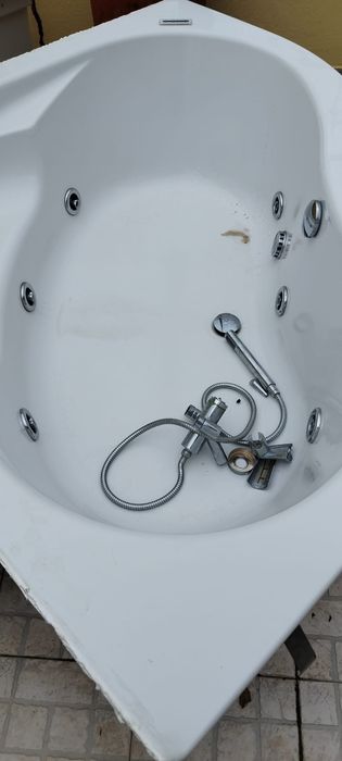 Banheira de hidromassagem