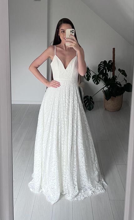 Koronkowa litera  a suknia slubna asos nowa