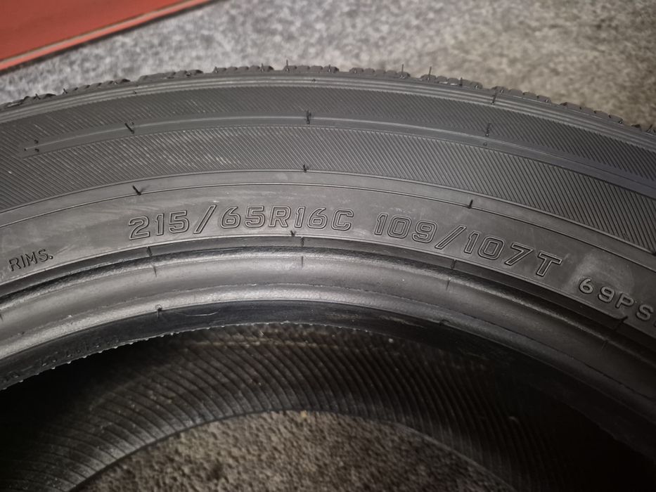 215/65R16 C Falken EuroWinter Van 01  109/107