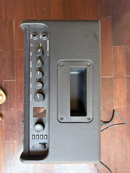 Yamaha Pacifica 112V + Fender Mustang LT25