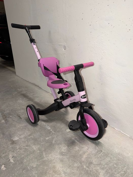 Triciclo NEWYOO Roxo/Rosa com Barra de Empurrar dos Pais + Cinto - 3 em 1
