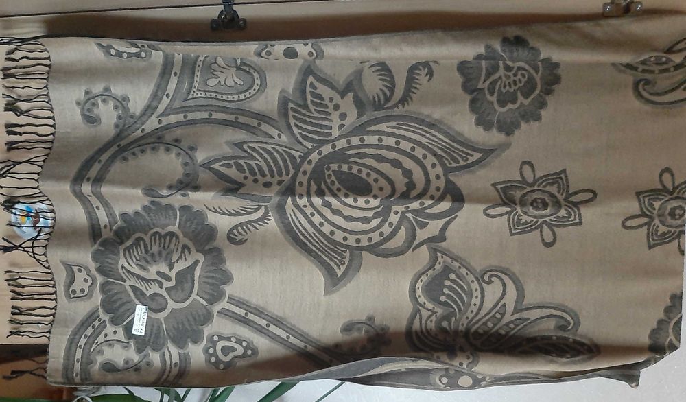 Продам палантин Pashmina новый