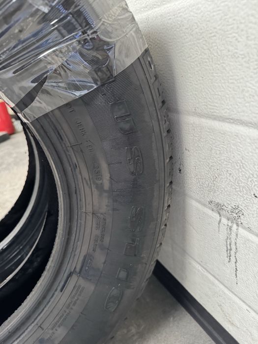 Opony zimowe Minerva 215/75R16c Dot 2419 5,3mm