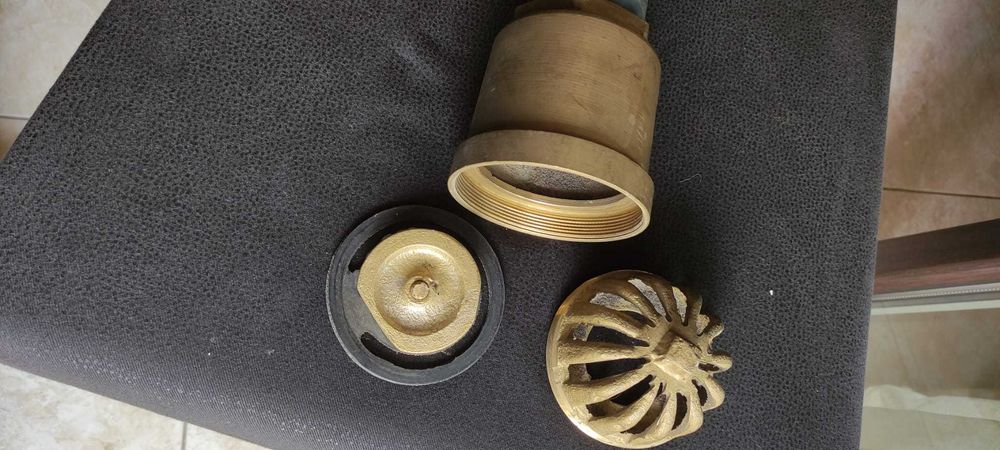 Chupador Pinha em latão