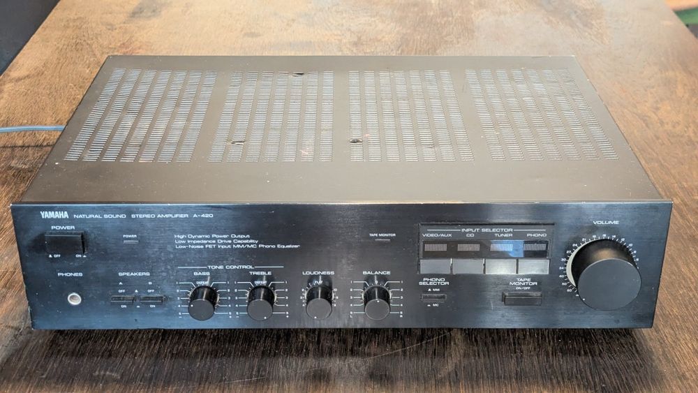 Wzmacniacz Yamaha A-420