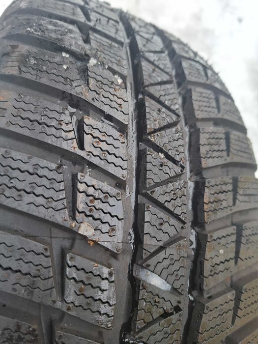 Opony 205/50/17 Falken Eurowinter HS449