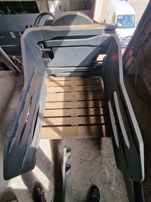 Pinça para fardos rotativa Como Nova