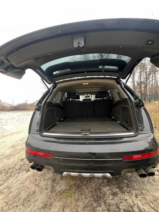 Продам Ауді Q7 в гарному стані!