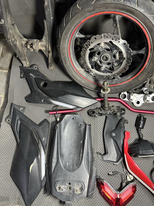 Loncin CR4 250 Є дуже багато чого