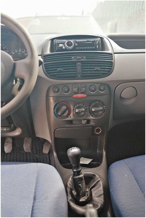 Fiat Punto Ano 2000 1.9 JTD ( Diesel ) 80cv