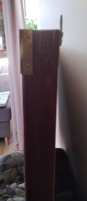 Tablica z węzłami marynarskimi