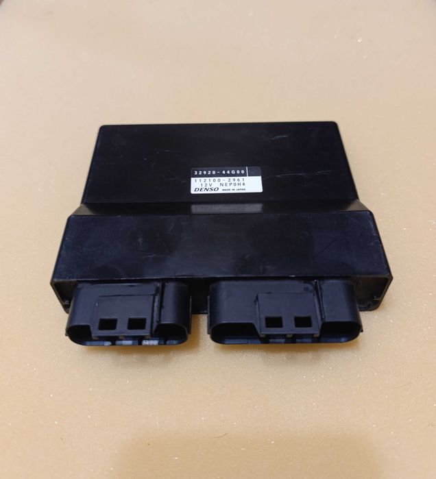 Блок управления двигателем ECU Suzuki GSR600 32920-44G00 DENSO оригинал